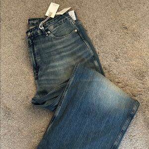 NWT Good American Jeans